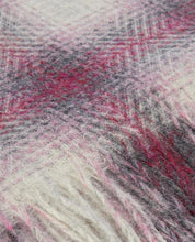 Load image into Gallery viewer, Harper Check Dusky Rose Throw