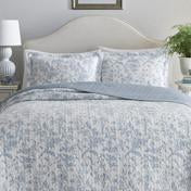 Load image into Gallery viewer, Amberley Soft Blue Quilt Set

