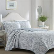 Load image into Gallery viewer, Amberley Soft Blue Quilt Set
