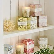 Load image into Gallery viewer, Fresh Linen and Jasmine Scented Candle
