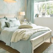 Load image into Gallery viewer, Dartmoor White Faux Fur Throw
