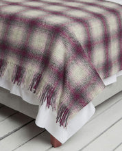 Load image into Gallery viewer, Harper Check Dusky Rose Throw
