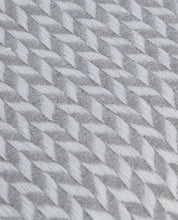 Load image into Gallery viewer, Editions Arya Steel Throw
