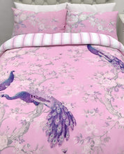 Load image into Gallery viewer, Belvedere Printed Fuchsia Duvet Cover
