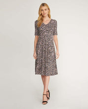 Load image into Gallery viewer, 3/4 Sleeve V-Neck Pebble Print Dress
