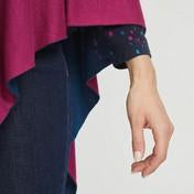 Load image into Gallery viewer, Cranberry/Teal Reversible Poncho
