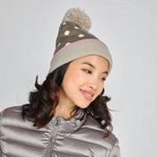 Load image into Gallery viewer, Knitted Spot Pom Pom Hat
