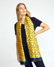 Load image into Gallery viewer, Ditsy Allum Soft Scarf
